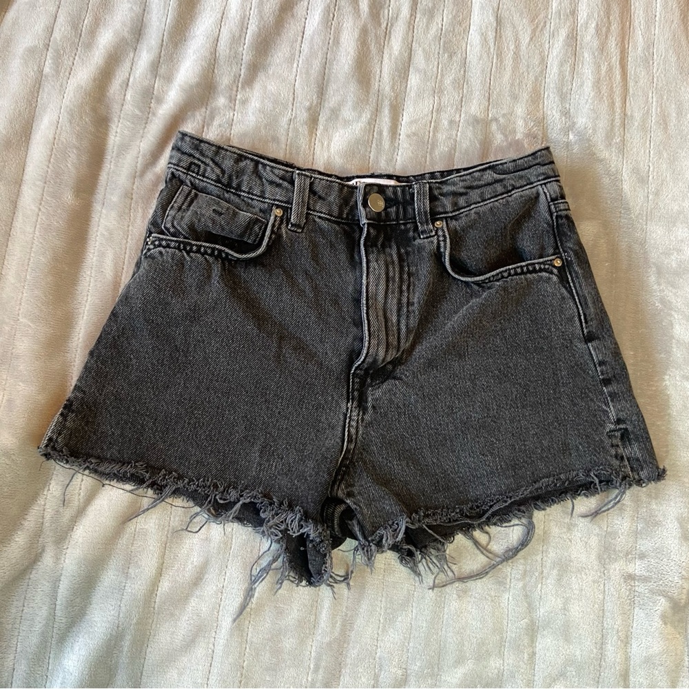 Zara Black Jean Shorts High-Waisted Frayed Hem